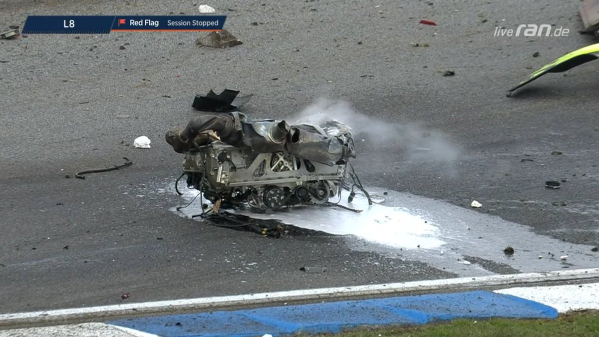 Holy shit wat een crash <a href="/DTM/">DTM</a> #Hockenheim