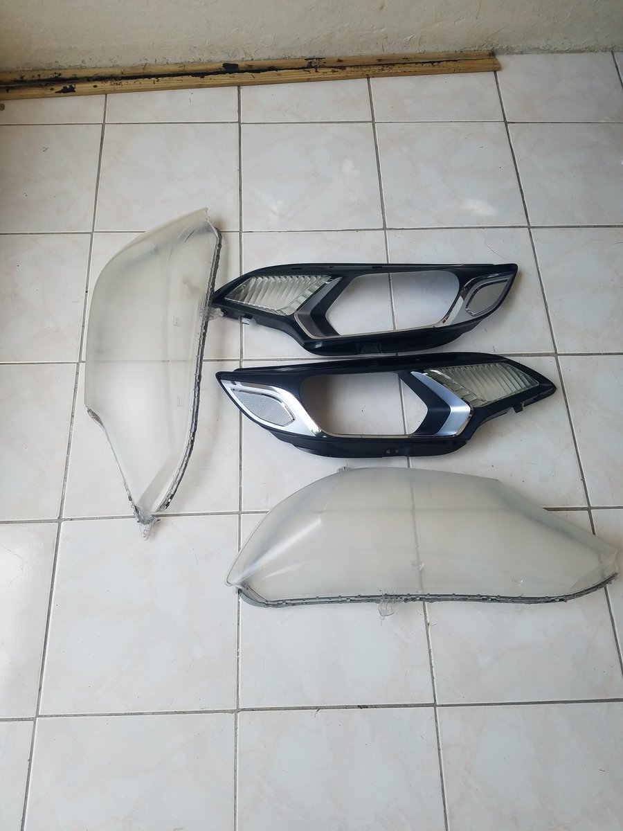 kyng_tony's tweet photo. Heavy oxidation,Heavy leakage,Broken pieces. all have been rectified. And look at that beautiful finish 😍😍. Let's help someone today who needs this service. You can reach at 876-544-9100. I'll bring ur headlights back to life!
#Retweet #CleanHeadlights #LikeNewAgain #Retweet https://t.co/zb2bvMmfiJ