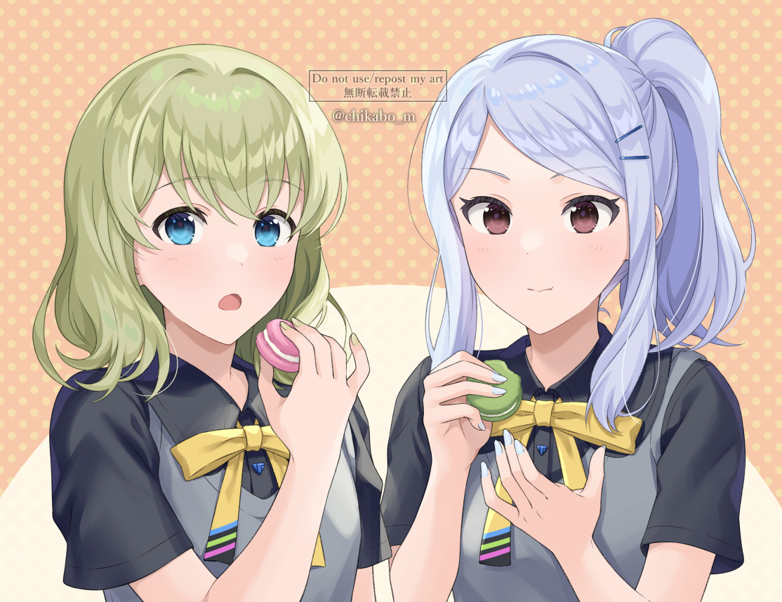 multiple girls 2girls blue eyes food macaron ponytail green hair  illustration images