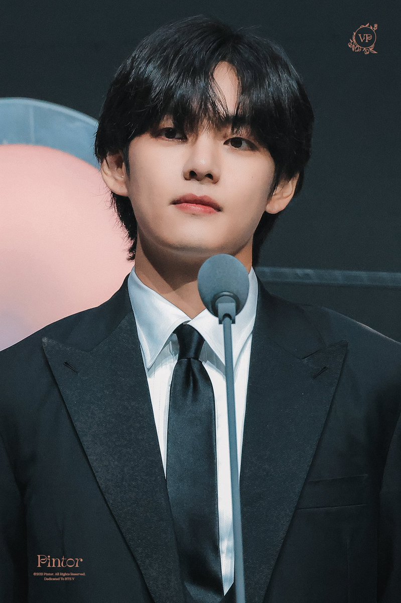 V_Pintor__'s tweet photo. 「HD」221008 TMA #태형 #TAEHYUNG #BTSV #KimTaehyung #BTS   @BTS_twt https://t.co/nBckvX9iul