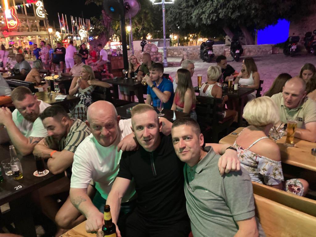 mark85pipe's tweet photo. Some trip that!! United away in the sun😀☀️⚽️🍺🇨🇾 https://t.co/9LWCoBILpq