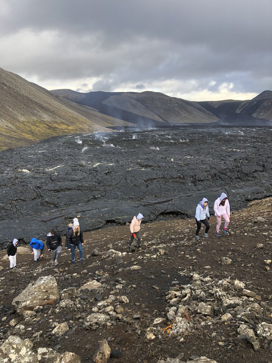 mcb_geoscience's tweet photo. Stop 3 - lava flow https://t.co/JJ3rlarmWN