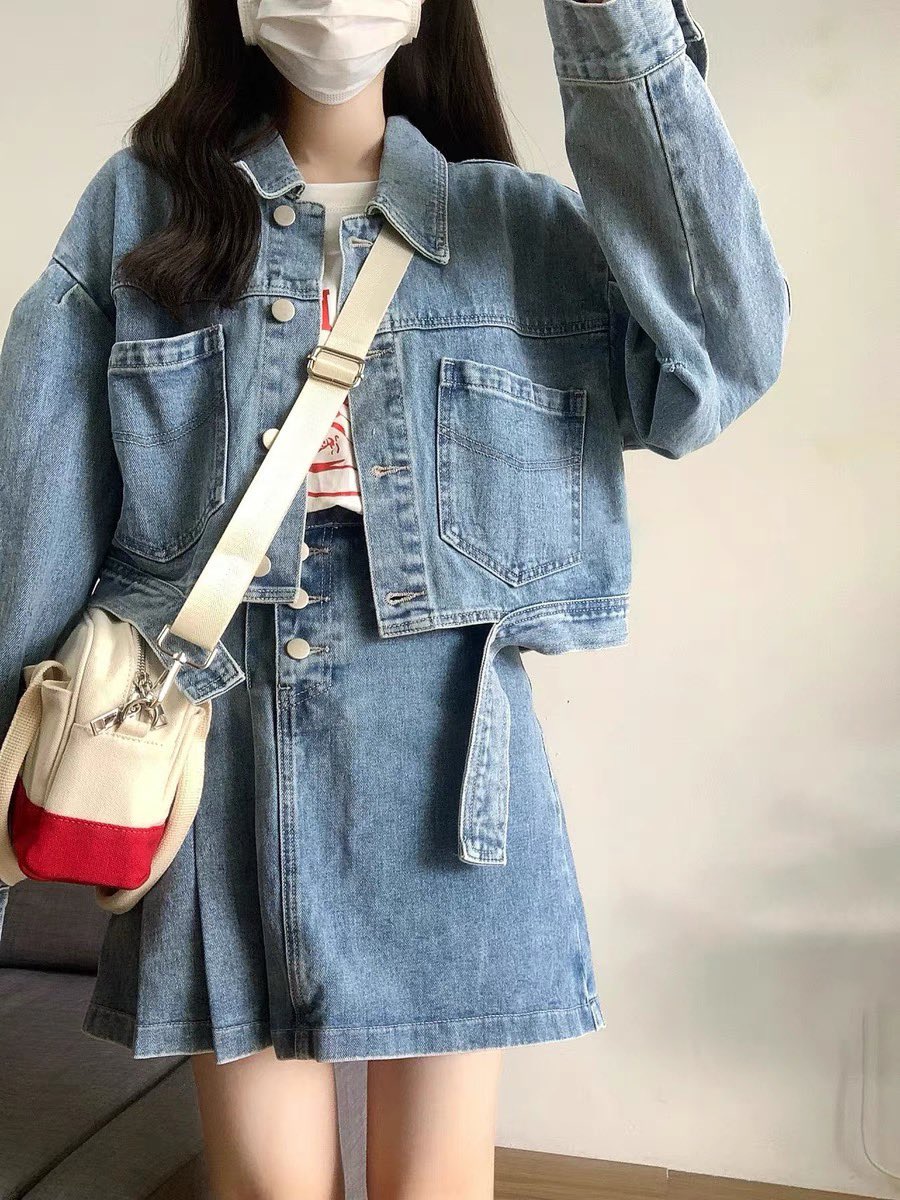 sundaygoooods's tweet photo. เซตซ้ายหรือขวาดีคะ สวยปังทั้งคู่ 💙 https://t.co/CVq0w3TYZ8