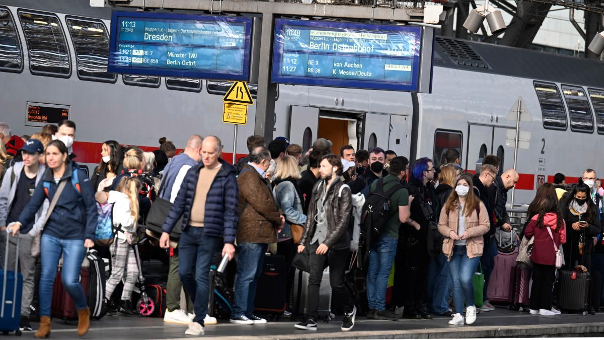 Zug-Chaos im Norden: Bahn wird Ziel von Sabotage to.welt.de/ooGujIE