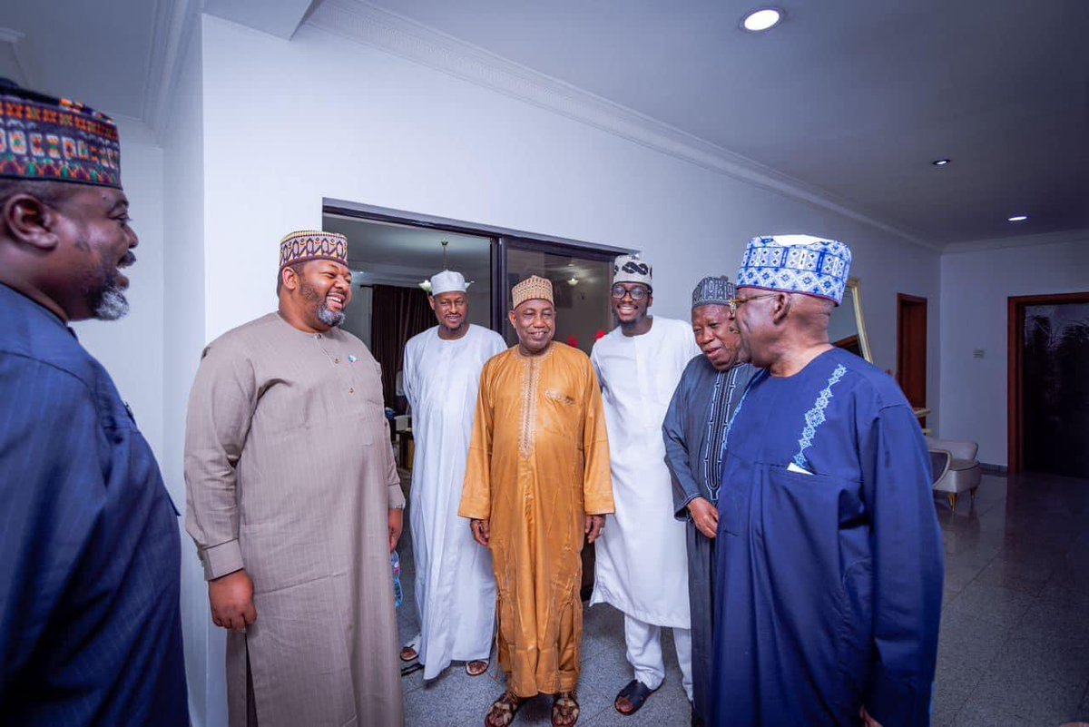 dikko_radda's tweet image. Last night, I joined the Governor of Kano State, Dr. Abdullahi Umar Ganduje, Senator Kabiru Gaya, and @IsmaeelAhmedB to welcome our Presidential Candidate, Sen. @officialABAT, after a short trip abroad.