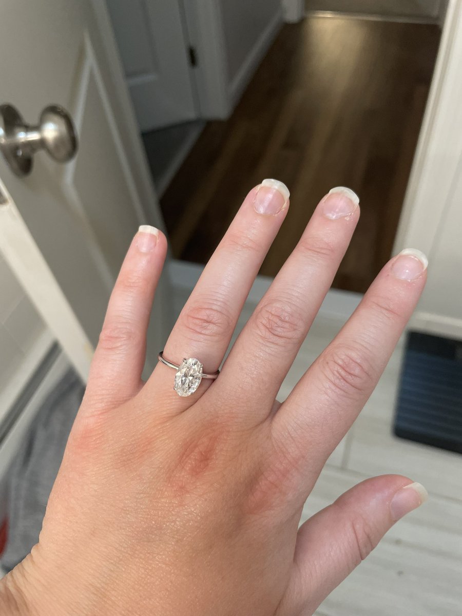 michaelajarthur's tweet photo. telling the Twitter sphere before I tell the rest of the world butttt IM GETTING MARRIED MOTHER FUCKERRRRRRS 🥹🥹🥹🥹🥹 https://t.co/vLOFGB6mTa