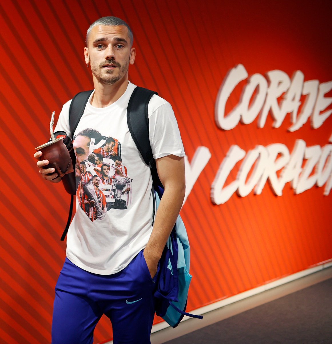 AntoGriezmann's tweet photo. ❤️ Koke Legend https://t.co/pvo3nw1lnO