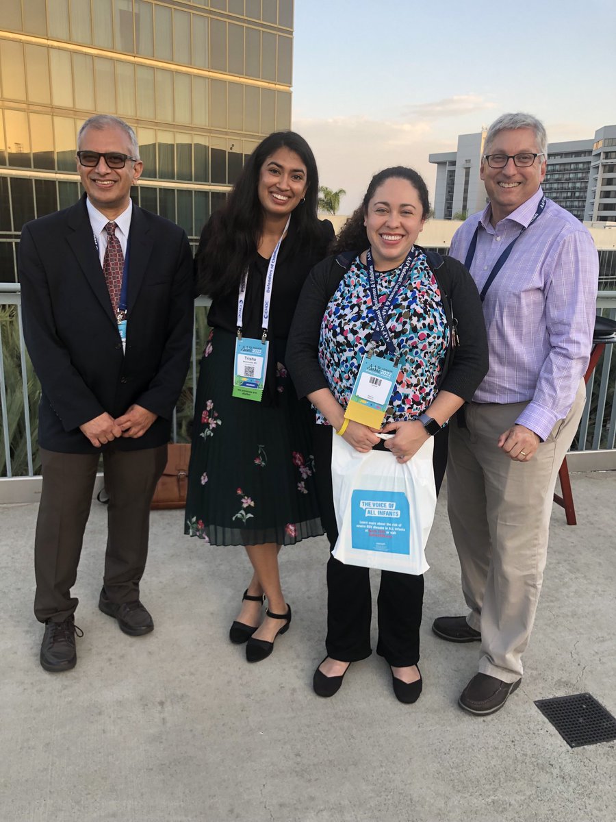 My residents ⁦<a href="/EmilyCALane/">Emily Lane</a>⁩ and Trisha Mulamreddy from ⁦<a href="/UCDavisPedsRes/">UC Davis Pediatric Residency</a>⁩ were thrilled to meet Dr. Gary Weiner- editor of the #NRP textbook- great opportunity ⁦<a href="/AAPexperience/">AAP National Conference & Exhibition</a>⁩ #AAP2022 #NRP 35th Birthday party!