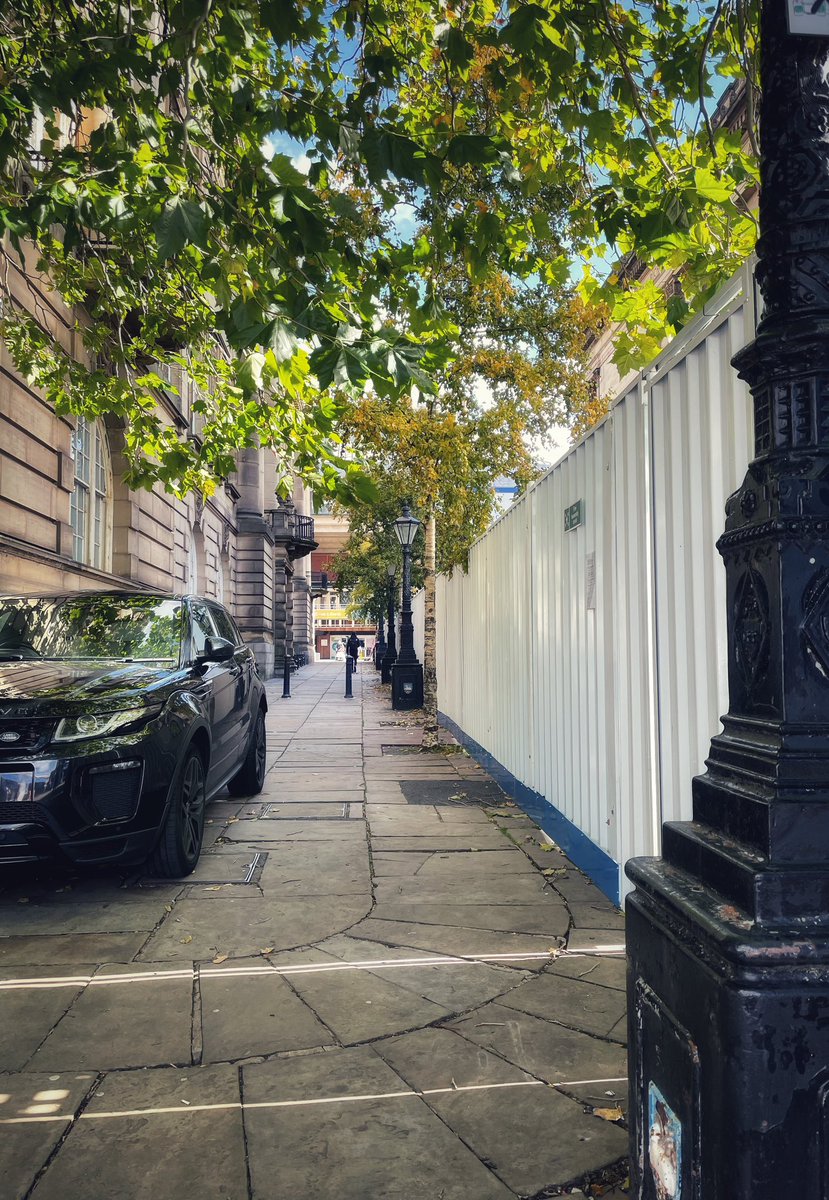 studant47's tweet photo. The shadow is the greatest teacher for how to come to the light. Ram Dass #OctoberLight #TurningLeaves 🍁 #Preston #FlagMarket @HarrisPreston @visitpreston https://t.co/55OU1Xpccj