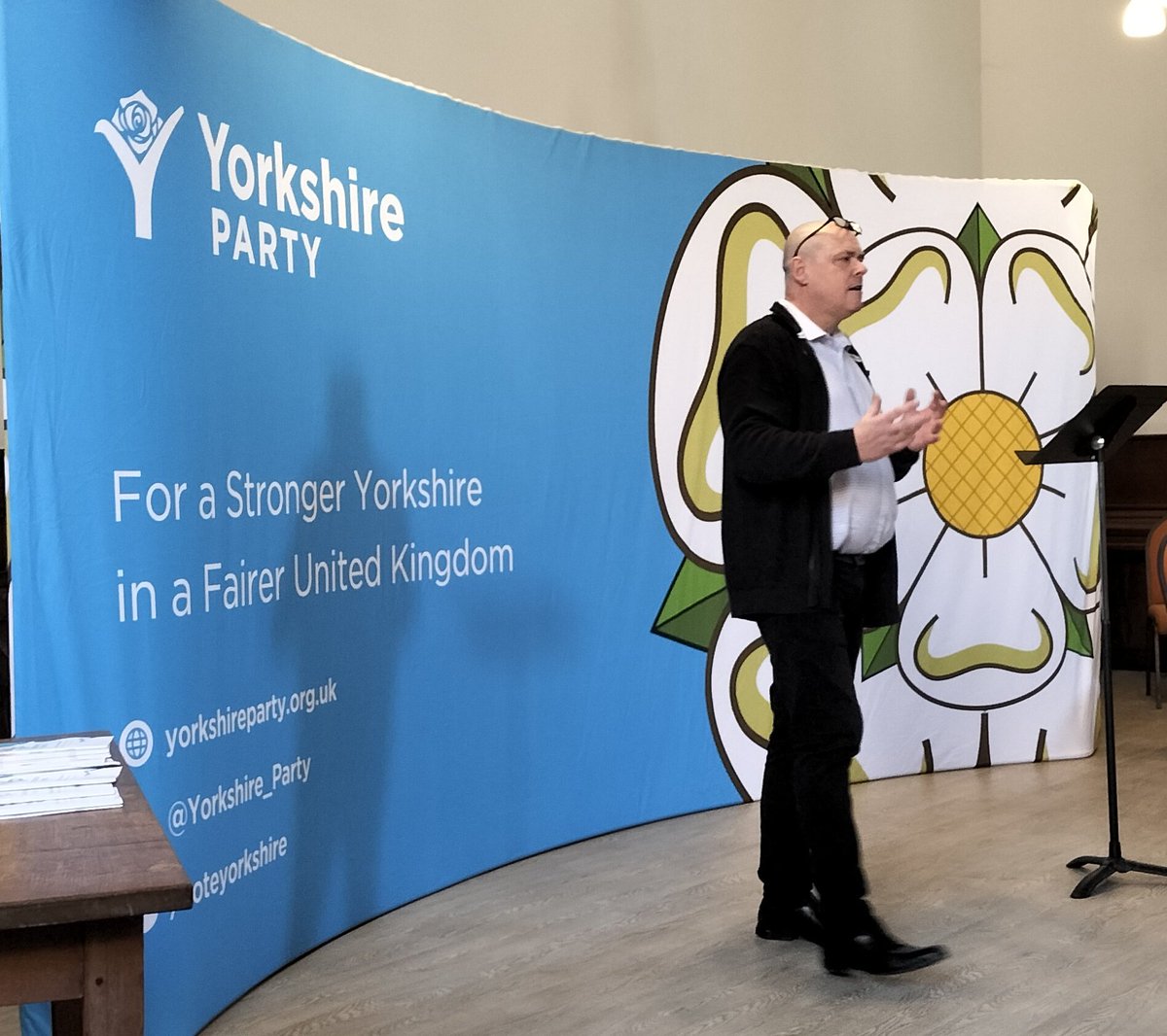 Yorkshire_Party's tweet photo. We move onto the first of the whole hall discussions, starting with crime and policing with the fantastic & former policeman, @PartyRothwell #YPconference https://t.co/wFoiC87xy2