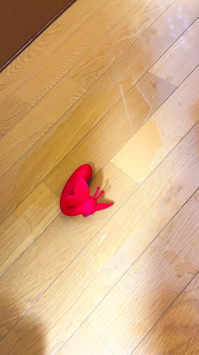 nin0721's tweet photo. 遠隔蝶やられて潮吹き我慢できなかったやつ。数ヶ月前の思い出。

この頃から潮吹き癖付いちゃったんだよね･･･ https://t.co/E7C8KYDkUf