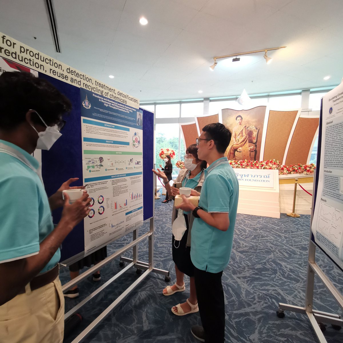 MSTlabThailand's tweet photo. Grad students from #MicrobialSourceTracking research group presented work on #antibiotic resistant genes in #wastewater and contaminated surface water in #Thailand using HT-qPCR @resistomap #EnvironmentalHealth #AMR #ARG https://t.co/PhlHHnmHXJ