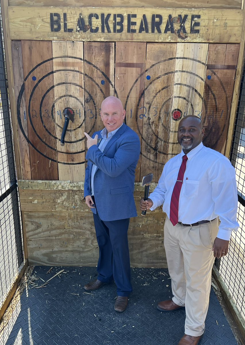 HCMikeRoberts tweet media