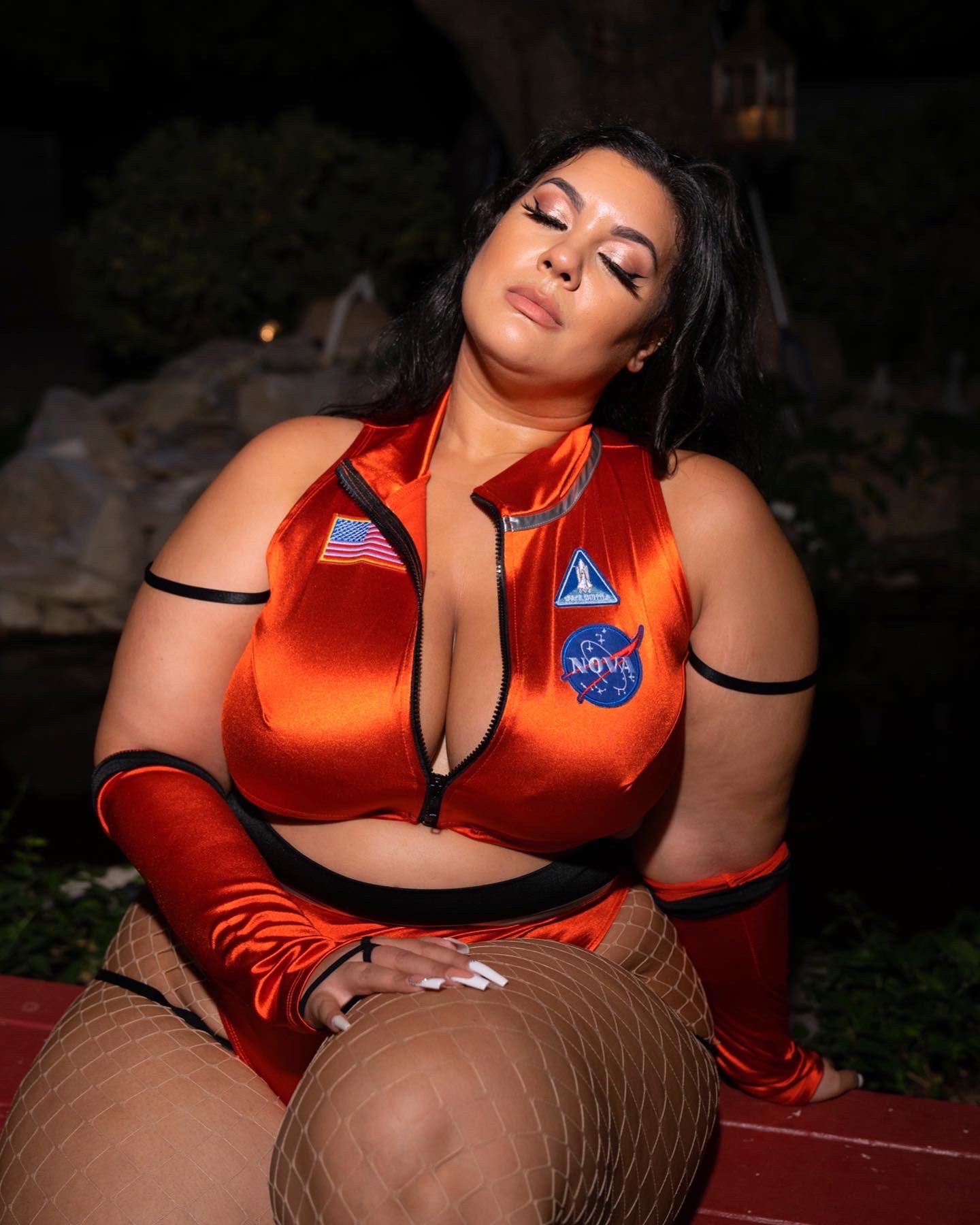 Briella Bardot on Twitter: "Can I be your space girl baby?👉🏽👈🏽🥹🪐👽 ️🚀🔭 Photography by @ bhigh