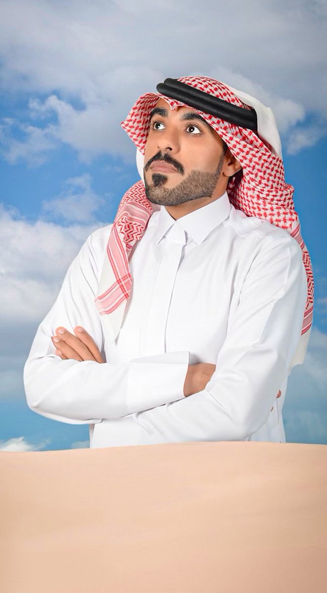 يارب انا عبدك اللي ينظر احلامه
واحلامه بعيد واللي عندك قريّب