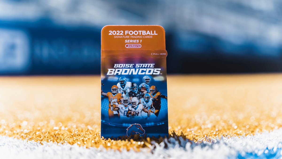 shoobvisuals's tweet photo. Such a great experience to be a part of the largest trading card venture for any school in the country, and the first deal of its kind. It was an honor to be able to design the limited signed trading cards of the Boise State football team. 
@BroncoSportsFB https://t.co/oxnCo0ho64