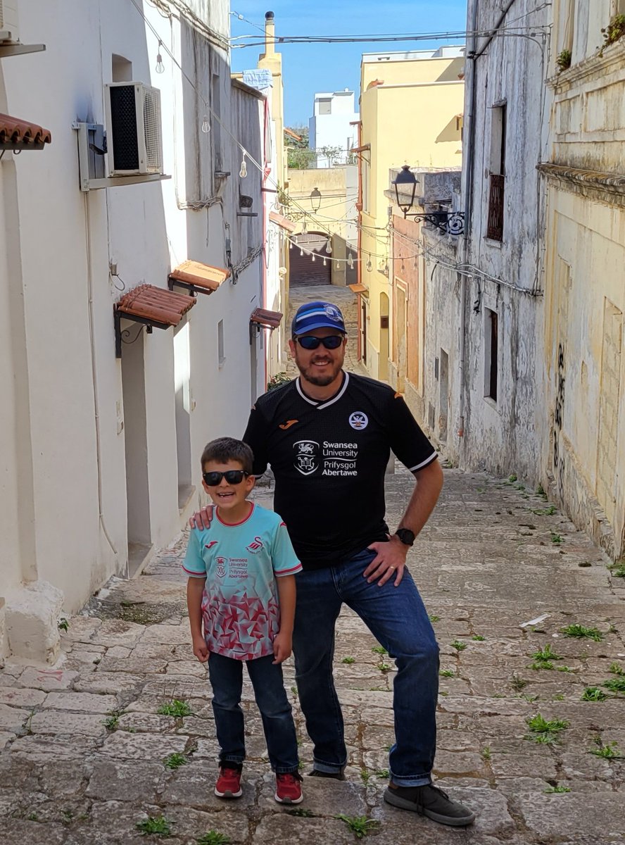 UpstateJacks's tweet photo. Ciao from sunny Ugento, Italy where we'll be hoping for another "tre punti" from our mighty Swans today! Forza Cigni!!! #jacksathome #jacksontour https://t.co/5baqrgdc7U