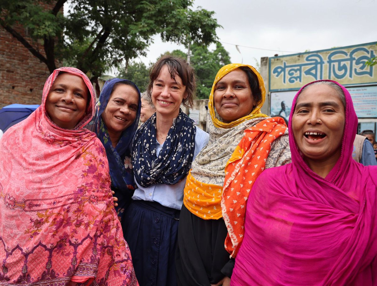 Innovation in development! This week I made an interesting visit to Duaipara slum to see how blockchain technology can improve #nutrition & menstrual health for urban poor. 🇸🇪 glad to support joint efforts by @WFP, @FAOBangladesh, @UNFPABangladesh & @BRACworld. Read more👇🏼