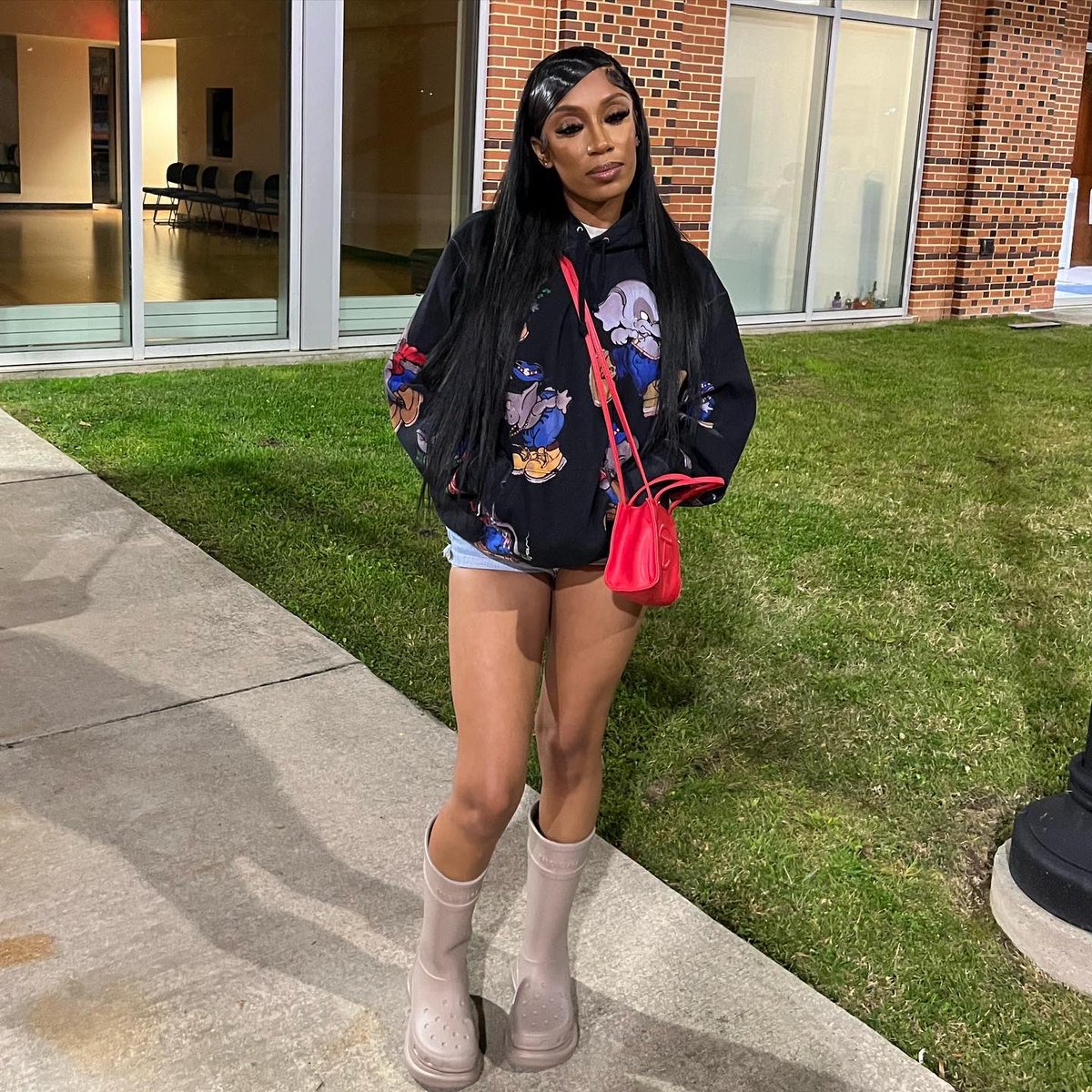 Niieceyyy_'s tweet photo. They said they donβt fwm, who said you can h** #hocoszn https://t.co/48PbF09ZHJ
