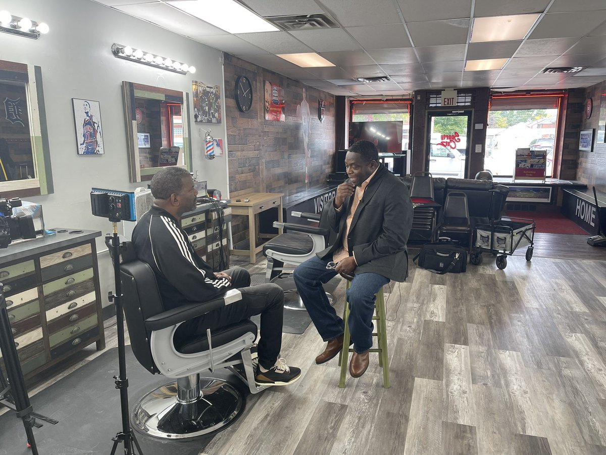 RobParkerFS1's tweet photo. This is special. @ronnie_slam was my first mentor. I interned for him in college. He is now sports anchor for @CBSDetroit. He interviewed me about my barbershop anniversary. https://t.co/4WppkZb9U1