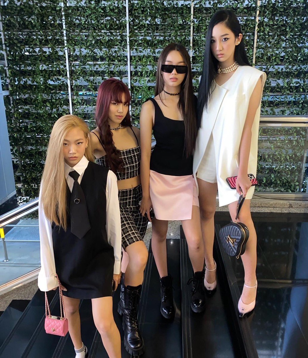 Alala_WhiteFox's tweet photo. ALALA ⓄⓉⒹ

#MilinOpenPosition
#Shopee1010xThaiDesigner 
#ShopeePremiumTH https://t.co/lLniFqSQvn