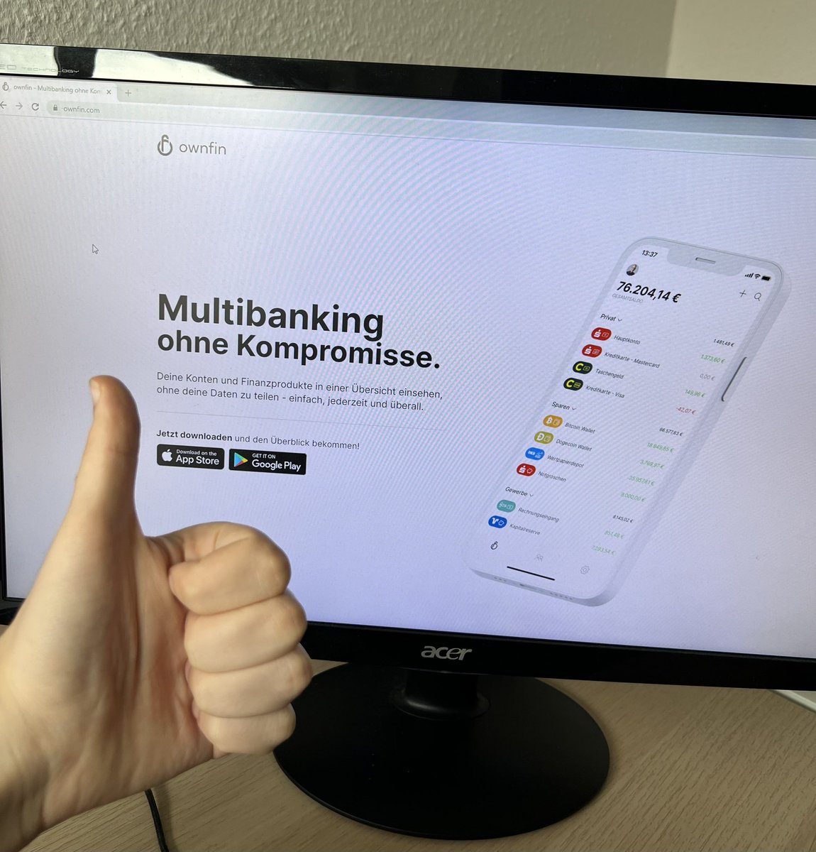 bastiapple's tweet image. Meine App @ownfin_app ist endlich für alle verfügbar! 🍾

Es werden *keine* Finanzdaten geteilt, sie ist kostenlos und lohnt sich ab dem ersten Bankkonto - versprochen.

Ich würde mich sehr freuen, wenn ihr #ownfin ausprobiert und weiterempfehlt. 💕