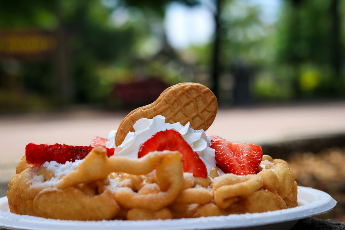 Carowinds's tweet image. #NationalFluffernutterDay: Did you try the limited-time Strawberry Fluffernutter® Funnel Cake at #Carowinds this summer?

The treat was created by our Funnel Cake Recipe Contest winner, Allyson Hicks.