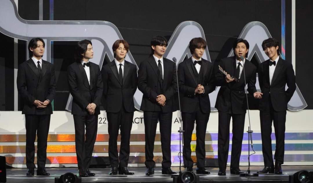 Crystalyt90's tweet photo. BTS က ဒီနှစ် The Fact Music Awards 2022 မှာ 
🏆  the Grand Prize (Daesang) 
🏆 Artist Of The Year (Bonsang) 
🏆 FannStar Most Voted
🏆 Idol Plus Popularity Award
🏆 FannStar Global Award
🏆 FannStar Choice Award
🏆 FannStar Individual Choice Award - Jin 
 #TMA2022 https://t.co/q1NmmC3tbO
