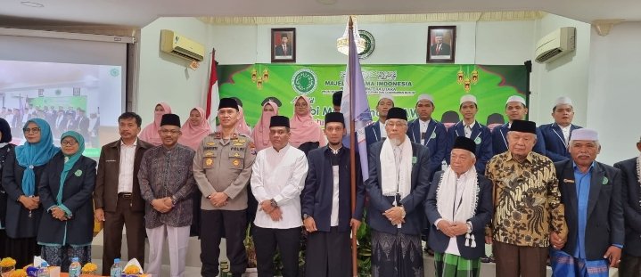 muipusat's tweet photo. Alhamdulilah...
MUI Sumatera Utara telah selesai menggelar Deklarasi Mujahid Digital Sabtu (08/10), di Medan. Tak kurang 200 relawan siap sebarkan konten kebaikan.
#ToleranItuKeren #MujahidDigital https://t.co/V5uObuY4T4