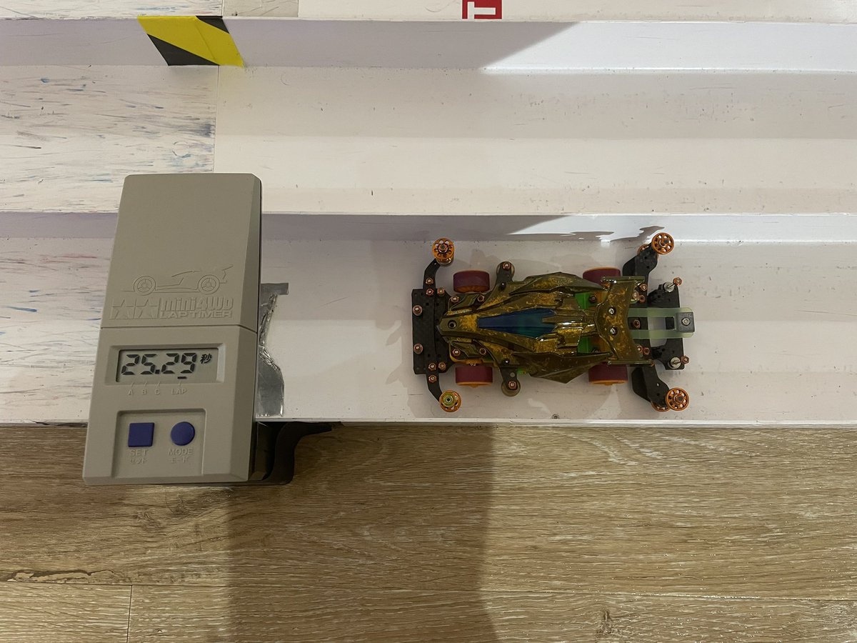 TANK_3249's tweet photo. 久々の3レーン走行は八王子のUltimate Baseに行ってきました。タイムアタックにしっかり名前を残して帰りました。満足！！
#ミニ四駆 
#Ultimate_Base https://t.co/P8Vwduajer