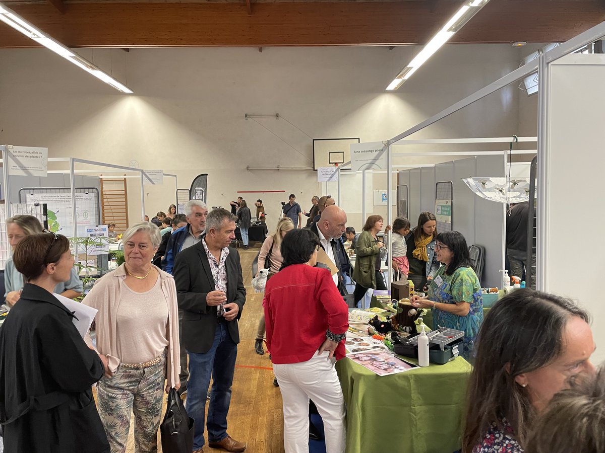 #FDS2022 🔬La <a href="/FeteScience/">Fête de la science</a> une opportunité pour tous, de découvrir la #science, rencontrer des scientifiques, partager des connaissances et de s’interroger sur les grands enjeux de notre siècle. Une édition autour du #ChangementClimatique 
👉Programme : umontpellier.fr/articles/fete-…