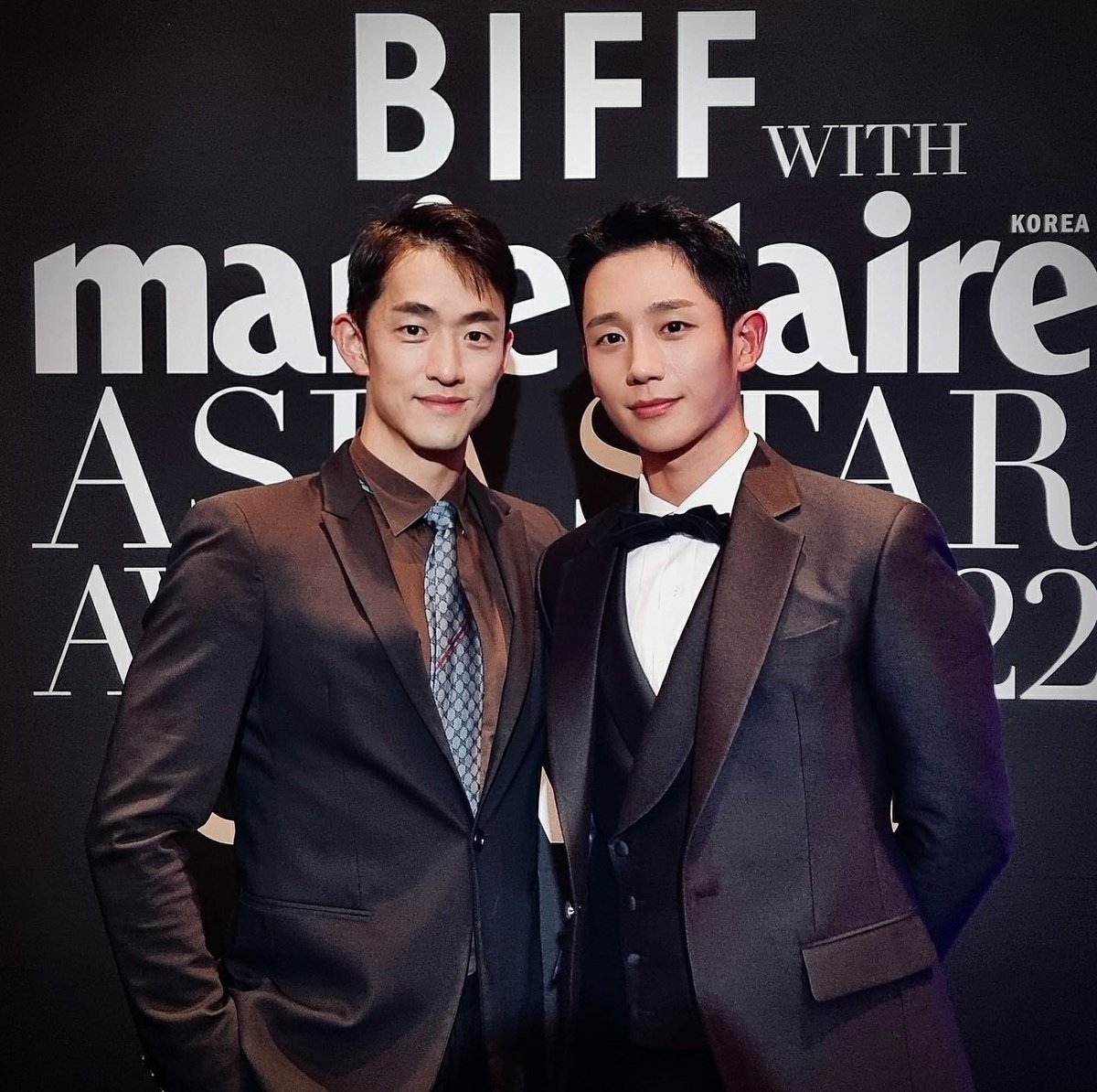 haesoorecords's tweet photo. 📸 David Silver instagram update with his bestfriend Jung Hae In at the Asia Star Awards

#JungHaeIn #정해인 @ActorHaein https://t.co/fDJA9x4tEK