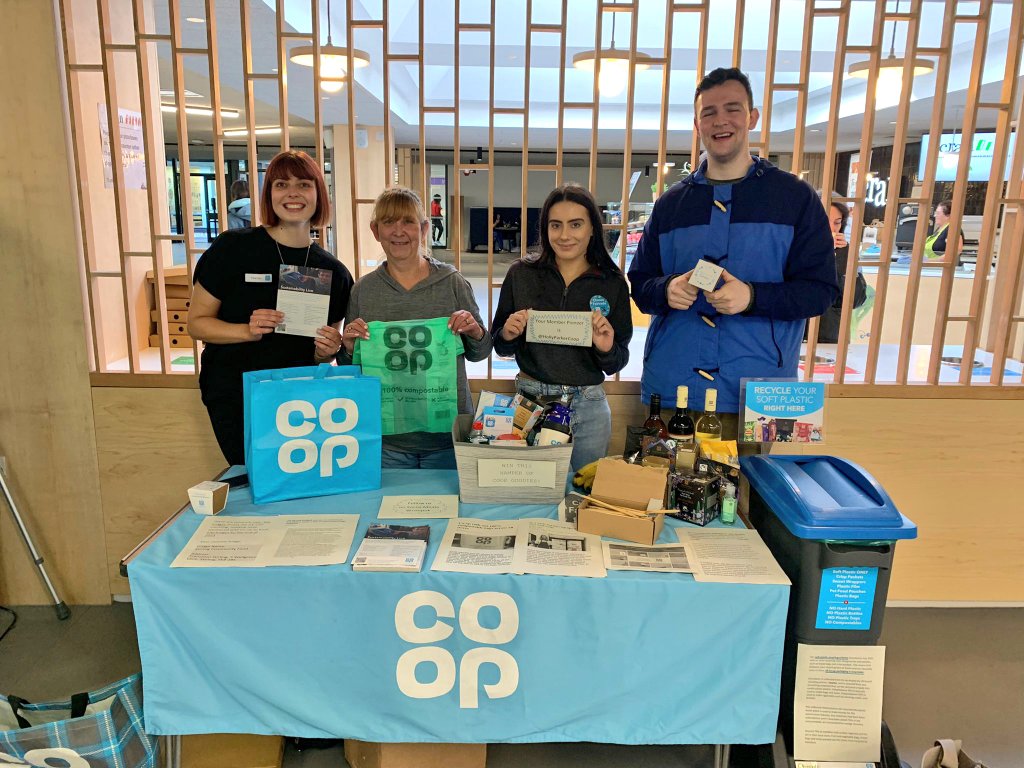 Had a lovely time at the
🌱 SUSTAINABILITY LIVE 🌱 yesterday
It was a great success , thank you to the students and staff at my store <a href="/StirUni/">University of Stirling</a>, SM Gene &amp; the amazing <a href="/CharlieMcarthur/">Charlie McArthur</a>, <a href="/HoneymanVee/">Vee Honeyman</a> &amp; <a href="/A1dan_C/">Aidan</a> who I finally met in person 🤗
<a href="/anthjhall/">Anthony Hall</a> #ITSWHATWEDO <a href="/WasifJnr/">W Jnr</a>