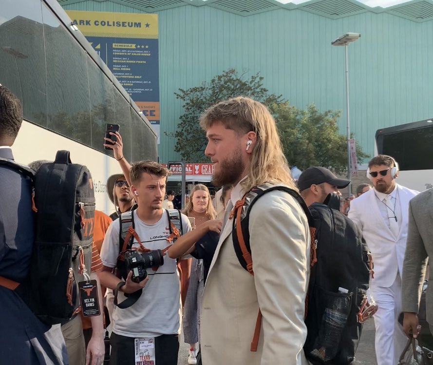 Anwar Richardson on Twitter "Texas QB Quinn Ewers entering the Cotton