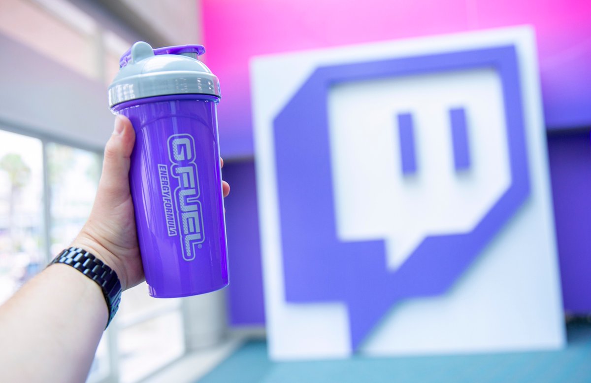 GFuelEnergy's tweet image. 💜 𝗟𝗜𝗞𝗘 + 𝗥𝗧 to win a #GFUEL &quot;𝗧𝗪𝗜𝗧𝗖𝗛𝗖𝗢𝗡&quot; Starter Kit! Picking 2 winners on Monday to celebrate #TwitchCon this weekend! 🤩 

👾 𝗣𝗥𝗢𝗠𝗢 𝗢𝗙𝗙𝗘𝗥: Receive a FREE TwitchCon Shaker with any G FUEL order over $50! Offer valid while supplies last!