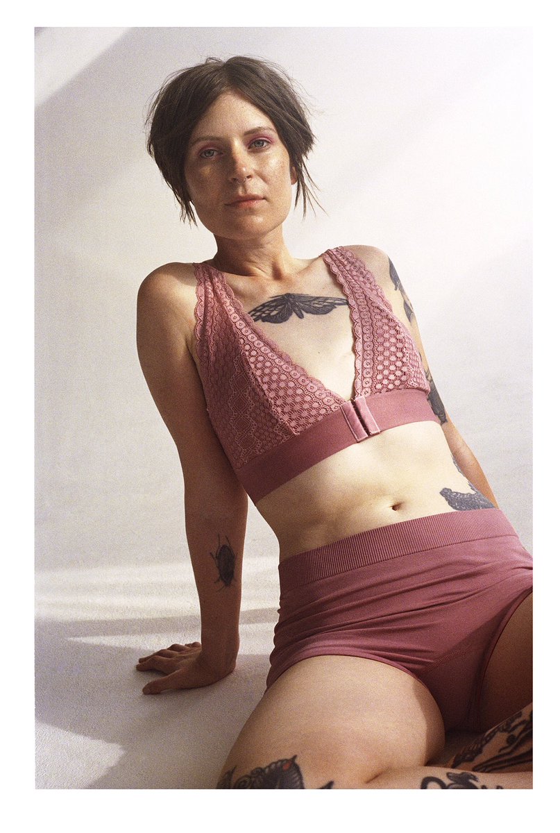 Honoured to model for @Primark's #BreastCancerAwareness collection. 
Not everyone who has a mastectomy feels the need to have reconstructive surgery. My scar reminds me of my strength to continue living beyond my illness. 
I haven’t lost anything. I’m still me. 
#CheckYourBreasts