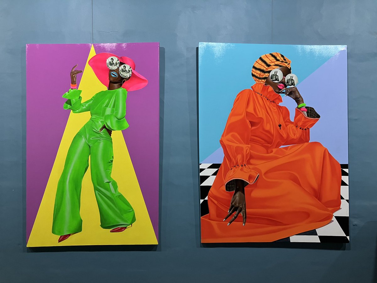 AmbSuisseRDC's tweet photo. Découverte de la #Congo #Biennale à l’espace culturel #Texaf #Bilembo à #Kinshasa 🇨🇩.
Le souffle des ancêtres nous interpelle avec les œuvres des artistes Okorie Johnson, Lucie Kamswekera, Raymond Tsham, Maliza Kiasuwa, Nyugen Smith, Rachel Malaika. 
Merci @CongoBiennale. https://t.co/X4lWxUrplh