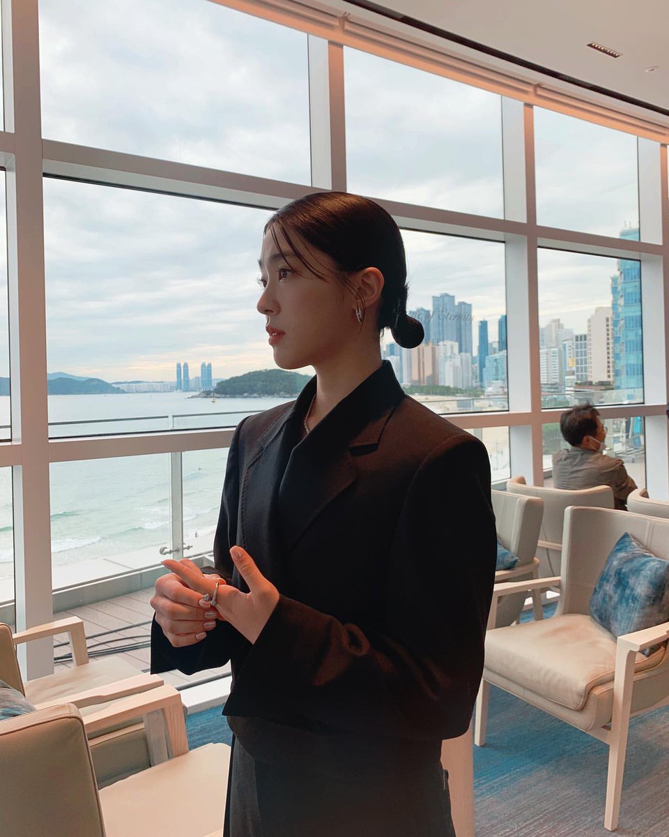 _ToToror's tweet image. 바빠도 사랑하는 어떤 사람들 근황은 알아서 잘 보고 있음