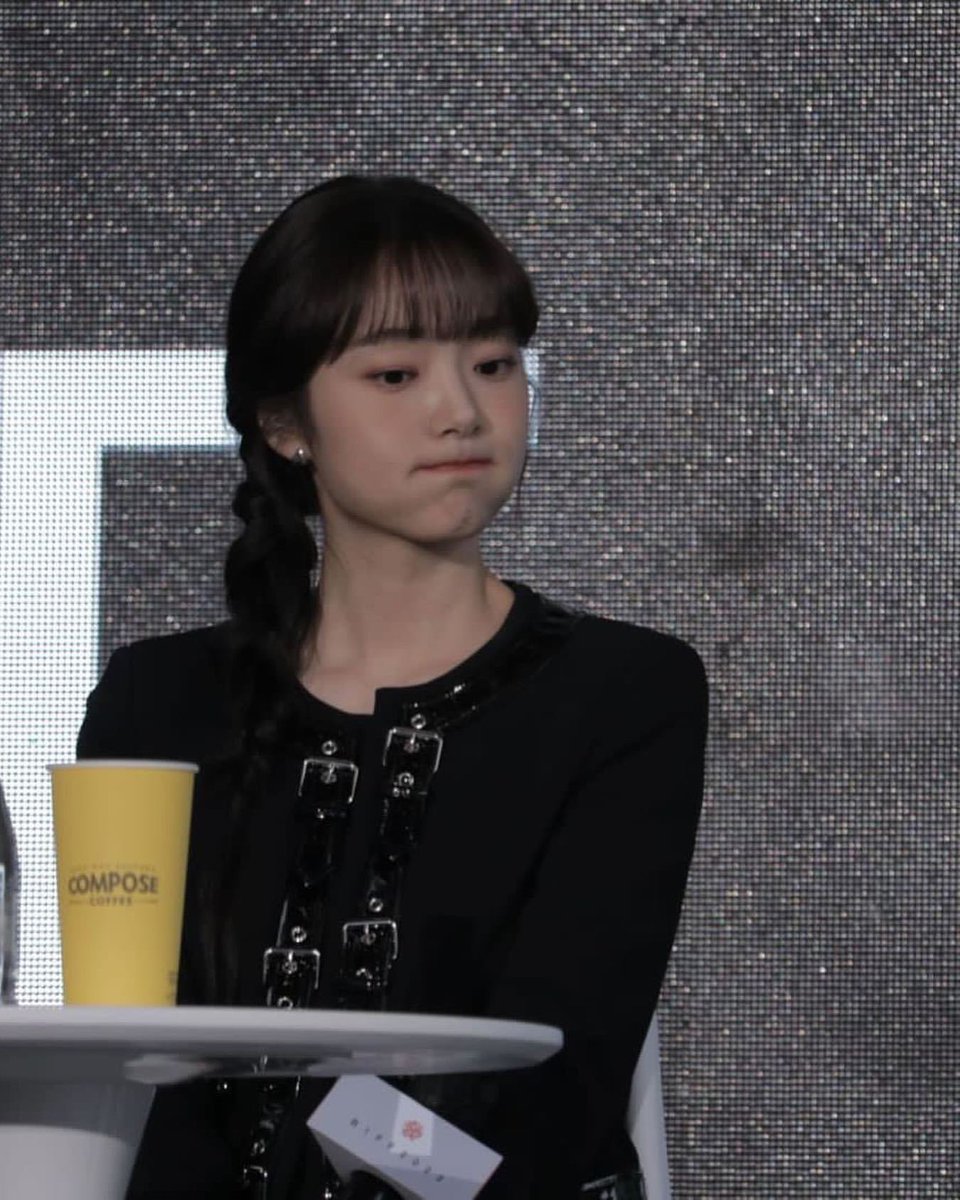 _ToToror's tweet image. 바빠도 사랑하는 어떤 사람들 근황은 알아서 잘 보고 있음