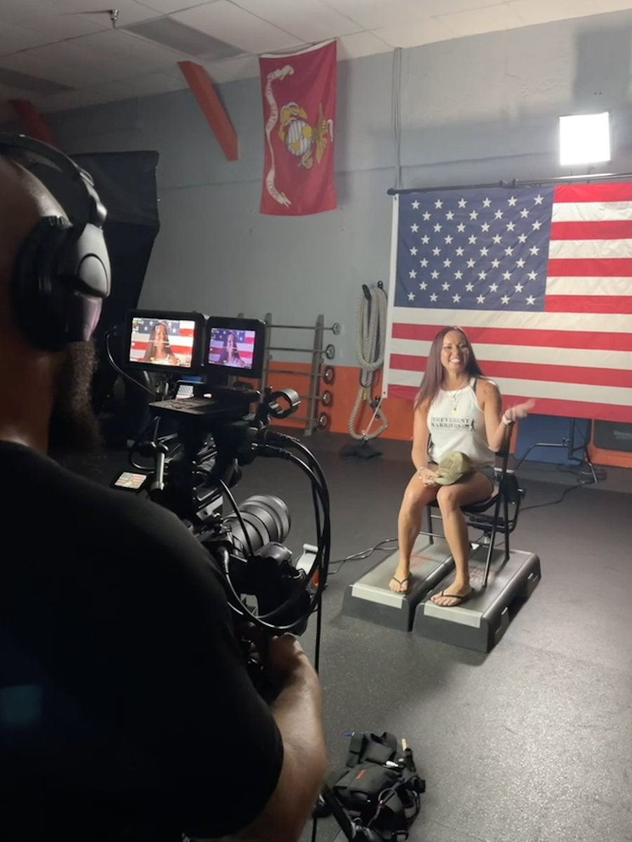 kimberlywxw's tweet photo. Behind the scenes for @irreverentwarriors. #whatsyourwhy https://t.co/UO0axaBvfY