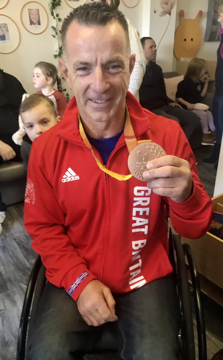 Jennyamphlett's tweet photo. It was good to see the @betterstoke patron @IanMarsdenGB, his little boy and that @ParalympicsGB medal #localandproud #madeinstokeontrent #teamstoke https://t.co/4UE1m5w27k
