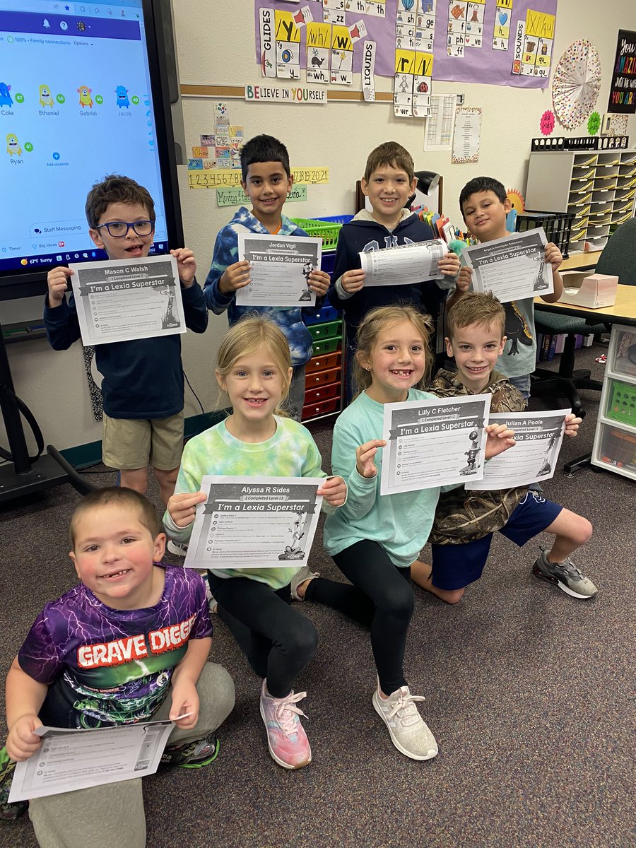 BSAntrobus's tweet photo. So proud of these kiddos for moving on up in Lexia!!! 😃👍 @DixonRoadElem https://t.co/fnJrAckknO