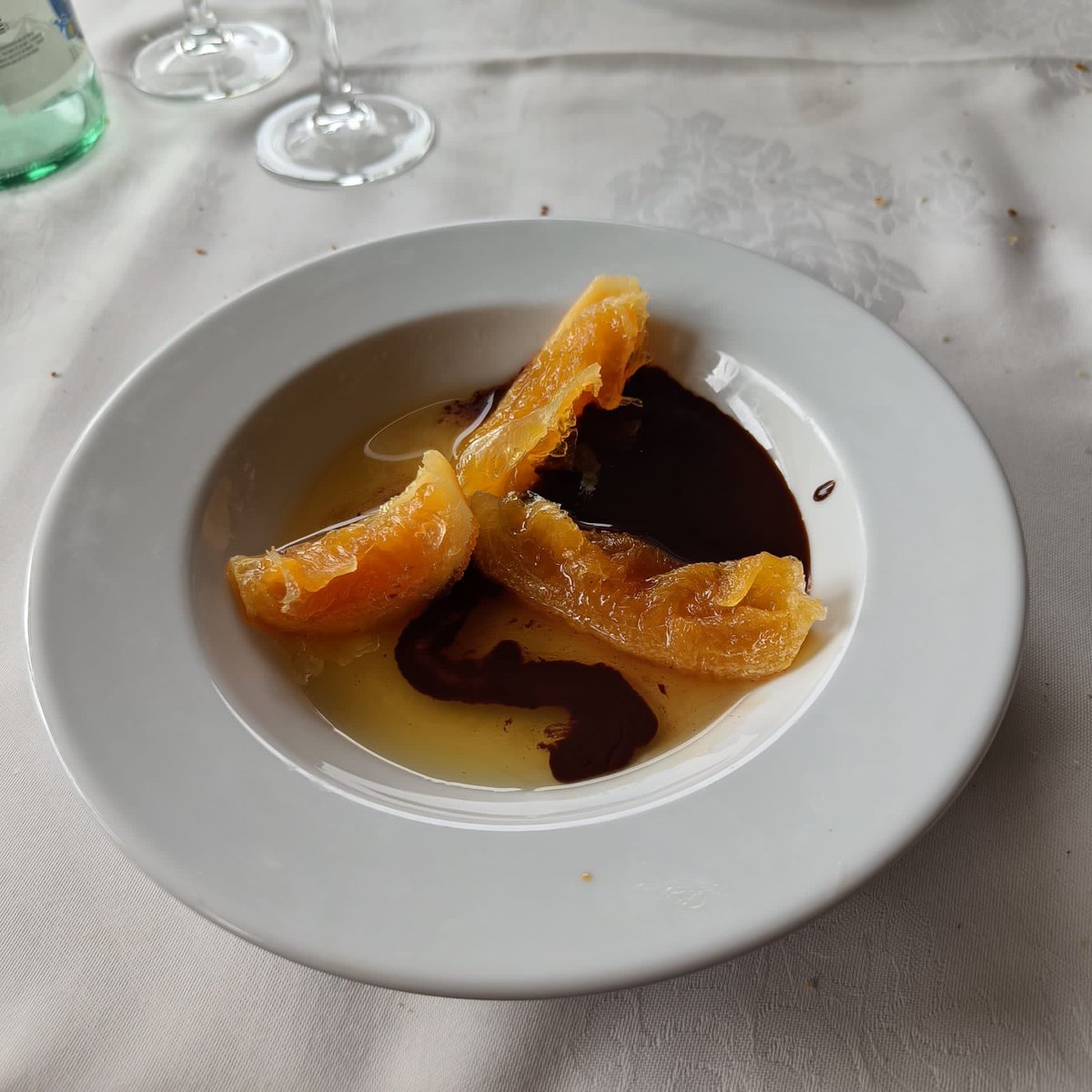 Graupix's tweet photo. Postres brutals a @RestCanBesa @MontsenySuites #CanBesaGraupix #pijama https://t.co/Q8PiJrPhyL