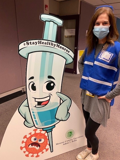 DrSteveCook's tweet photo. The #COVID19 #BivalentBooster vaccine is available through Monroe County Dept of Health. Get an appointment https://t.co/4z095K3Wqj @CommonGroundH @CommPlaceGR @realmalikevans @1039WDKX @WXXIrochester @NorthWinton @RCSDParents @FamilyVoices @UR_HMD @news10nbc @News_8 https://t.co/3ReKKtiptR