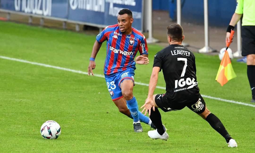 GameDay ⚽️💥
Rdv à 19h à la maison 💪🏾
#SMCCNFC #Ligue2BKT #Determiné #Motivé #JO23