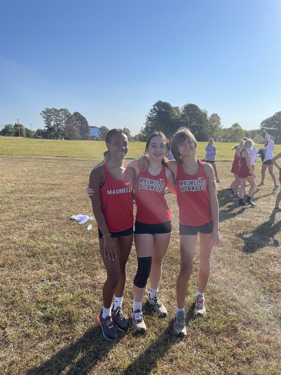 9th grade girls in their 1st 5K in Vilonia.