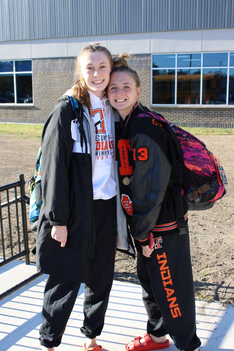 msmerek27's tweet photo. It’s #MISCAs for Makayla &amp; Lauren! D1, D2, &amp; D3 best of the best qualifiers! Let’s gooooooooo! Last. MISCA. MEET.EVER. #Senior @TecAthletics https://t.co/7VC7Mg9inC