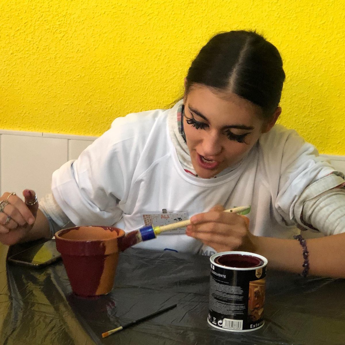 FPnaranja's tweet photo. Iniciamos #kintsugi en la sesión de tarde del I Encuentro Intercentros de #GestiónEmocional de #FP

Hay una grieta en todo, sólo así entra la luz… @IesVMagerit @IESFeria @Consaburum @AEPolitecVigo 

#ConvocatoriaDualiza con @fp_empresa y @CABK_Dualiza https://t.co/L0XrbOfpsA