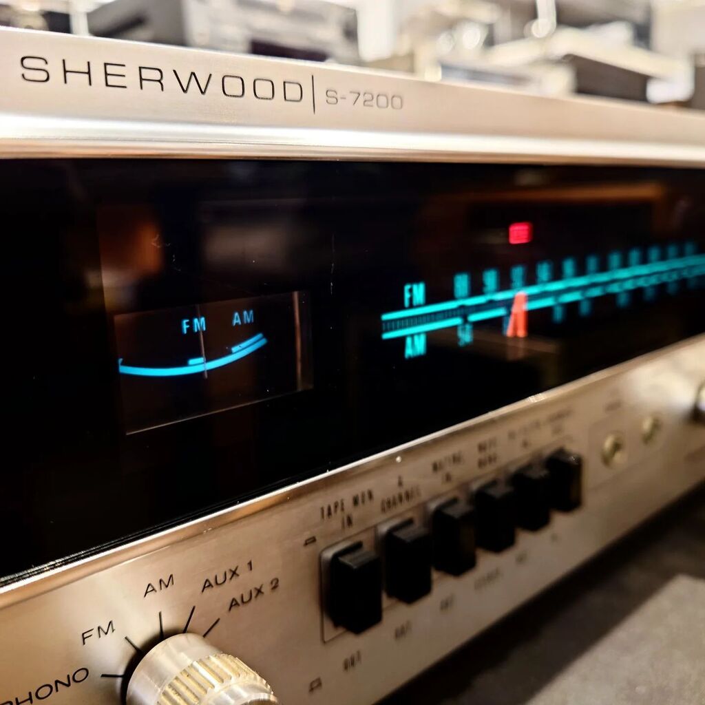 TonalityRecords's tweet photo. A beautiful mid-'70s classic, Sherwood S-7200 receiver, 40w per channel. Fully serviced, new addition to our floor. https://t.co/hiHe8EseKr https://t.co/mnHBW3cfZz