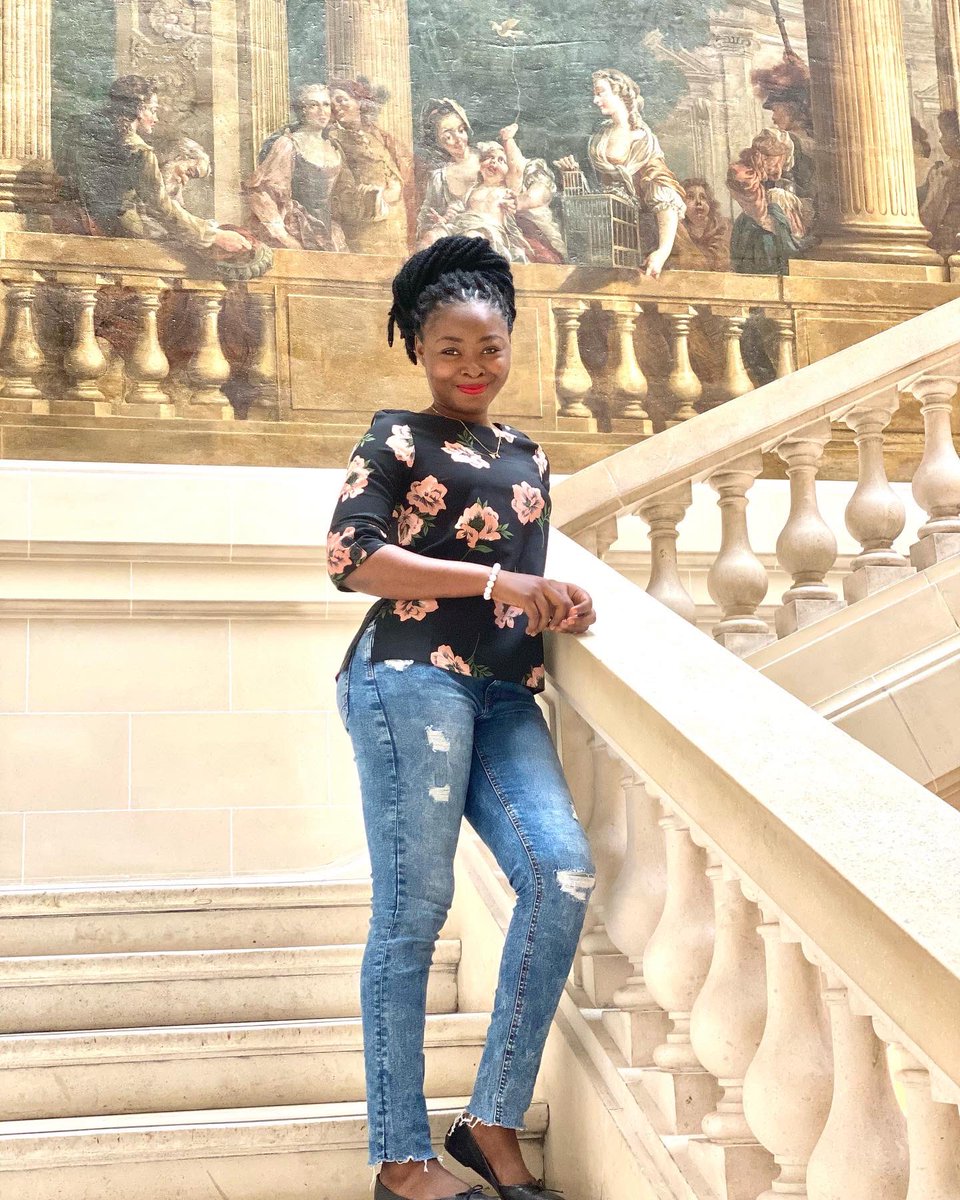 karensimo2's tweet photo. Quand je serai grande et riche je serai belle hein😍. https://t.co/rf3JNHxNo3